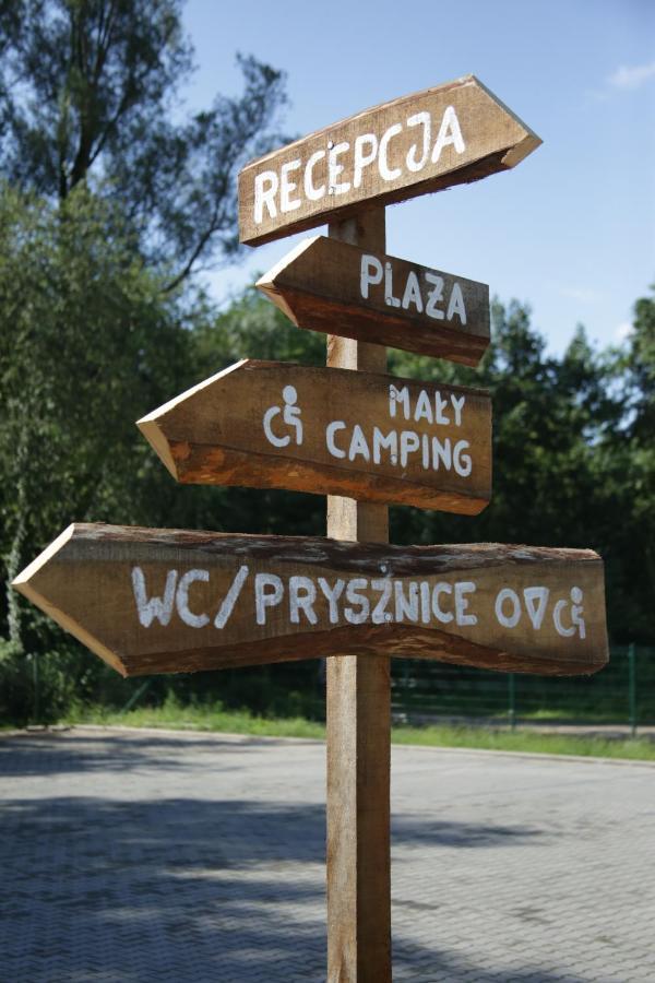 Camping Oaza Błonie Kórnik Domki Standard Plus - 3 pokoje Exterior foto
