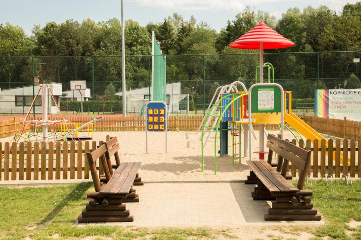 Camping Oaza Błonie Kórnik Domki Standard Plus - 3 pokoje Exterior foto